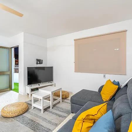 As De Casas - Tarrante 2 Cristianos Apartmán