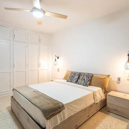 As De Casas - Tarrante 2 Cristianos Apartmán