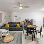 As De Casas - Tarrante 2 Cristianos Apartman